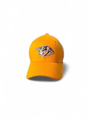 NHL Yellow Nashville Predators Logo with Player Silhouette Hat